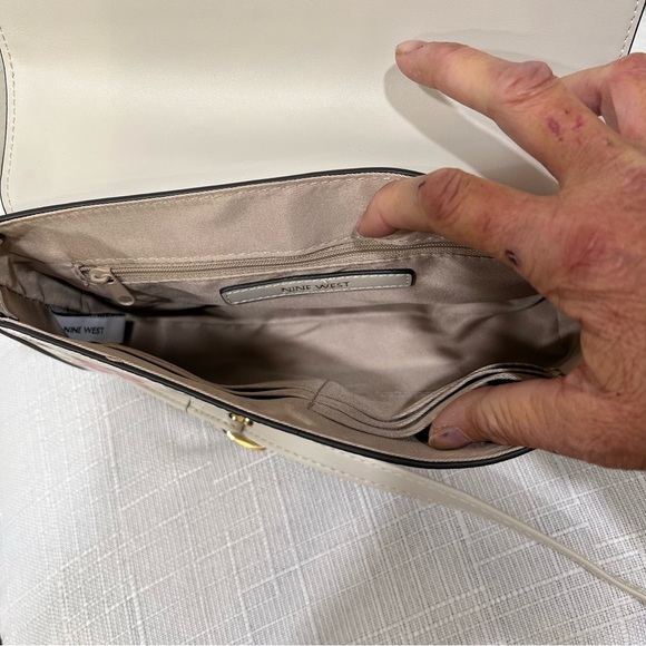 NWT Nine West Bowie Floral Crossbody Bag - White and Pink Flap Purse Handbag NEW - Picture 7 of 8